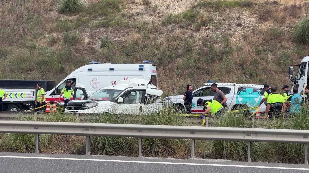 Bir ilde feci kaza! Ölü ve yaralılar var 1